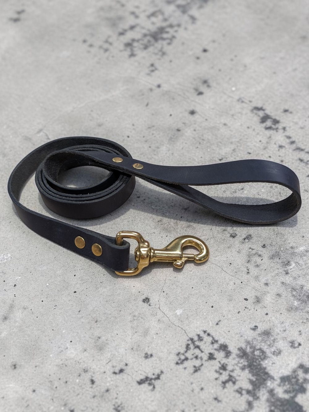 Brand New 5' Handcrafted Water Buffalo Leather Dog Leash – Ultra Durable